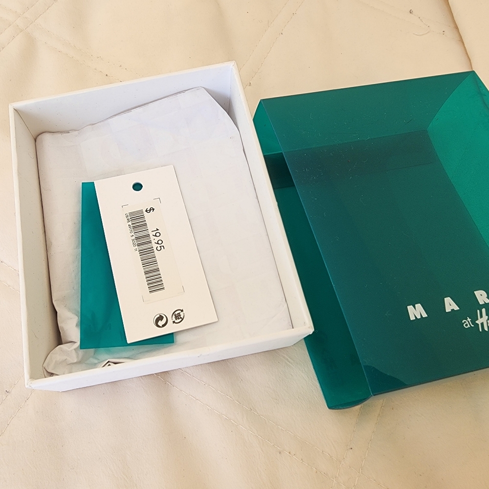 Marni @ H&M Statement Drop Earrings (Clip-on) - Picture 5 of 6